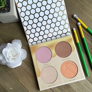 BEAUTY BAKERIE Milk & Honey Highlighting Palette